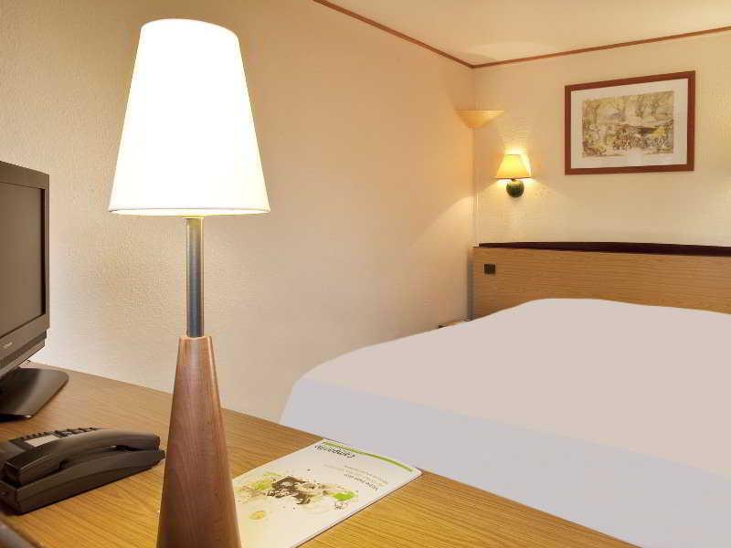 Campanile Dunkerque Est - Armbouts-Cappel Hotel Room photo